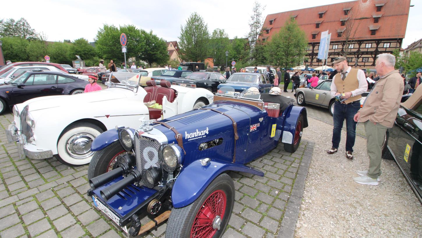 Fünfte Benefiz-Oldtimer-Rallye durch das Fränkische Seenland: 10.000 ...