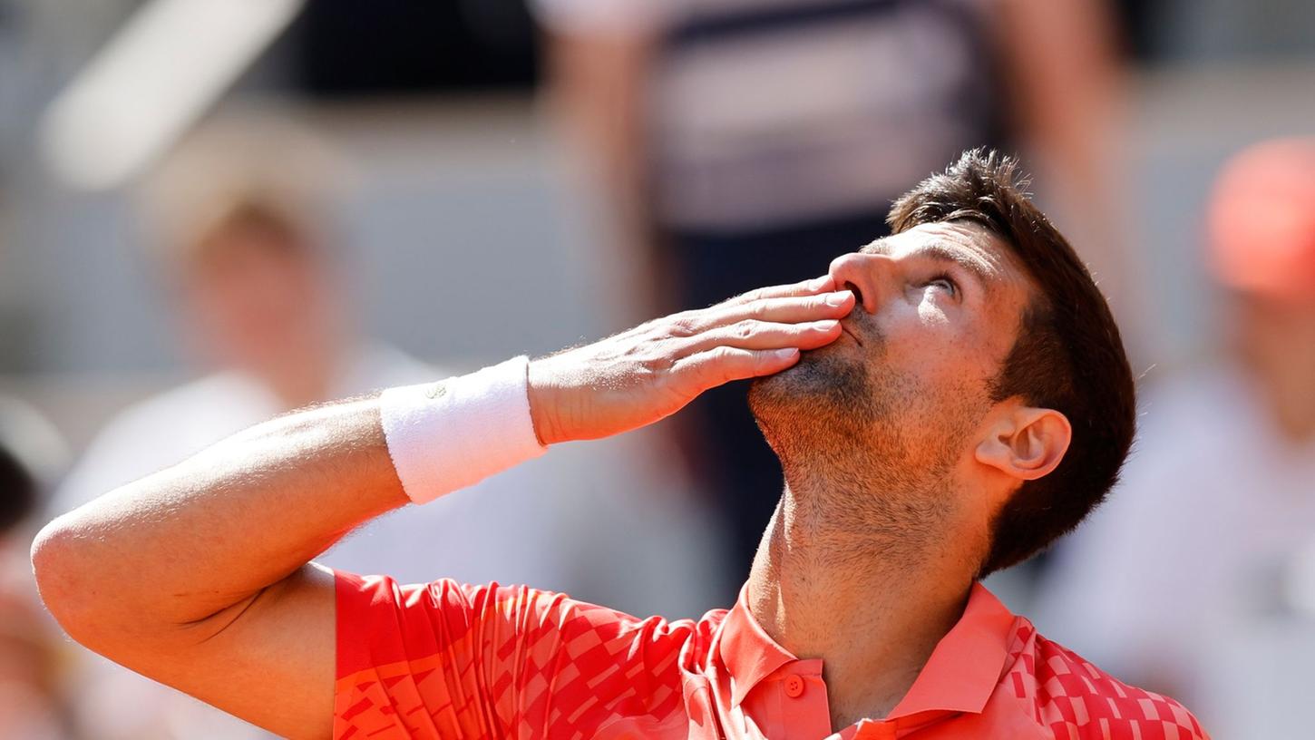 Djokovic mit Botschaft in Paris Kosovo