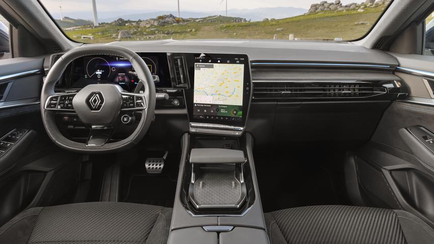 Schaltzentrale: Espace-Cockpit mit digitalem Fahrerdisplay und großem Hochkant-Touchscreen Schaltzentrale: Espace-Cockpit mit digitalem Fahrerdisplay und großem Hochkant-Touchscreen