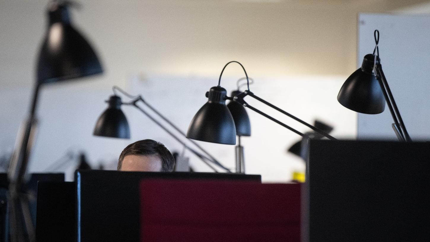 Müssen Juristen künftig auch programmieren können? Was bedeutet Legal tech für Studierende der Rechtswissenschaften? Müssen Juristen künftig auch programmieren können? Was bedeutet Legal tech für Studierende der Rechtswissenschaften?