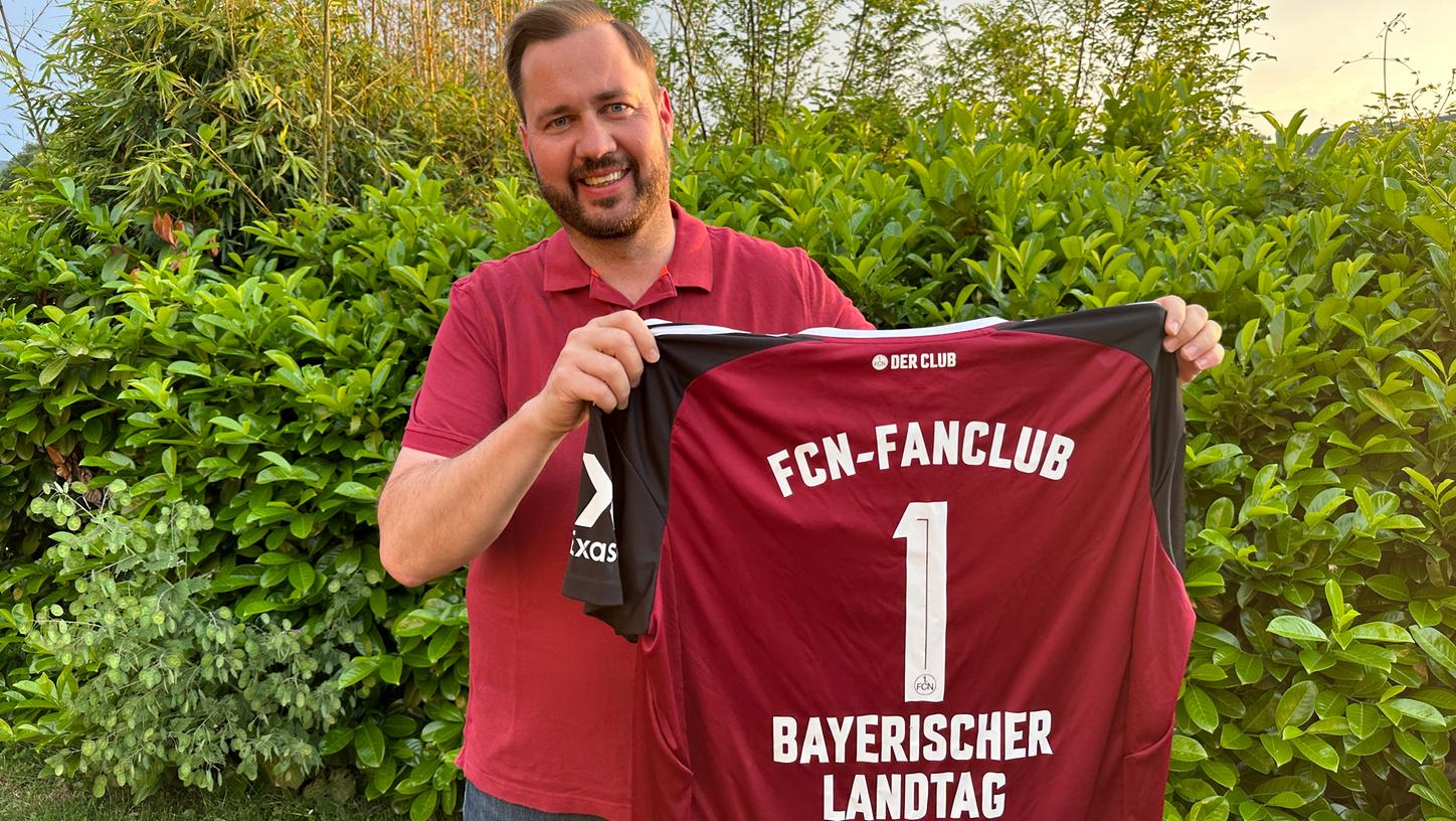 Noch gibt es den Club-Fanclub gar nicht. Doch Jochen Kohler ist entschlossen, ihn zu gründen. Das erste Fan-Shirt hat er schon organisiert.