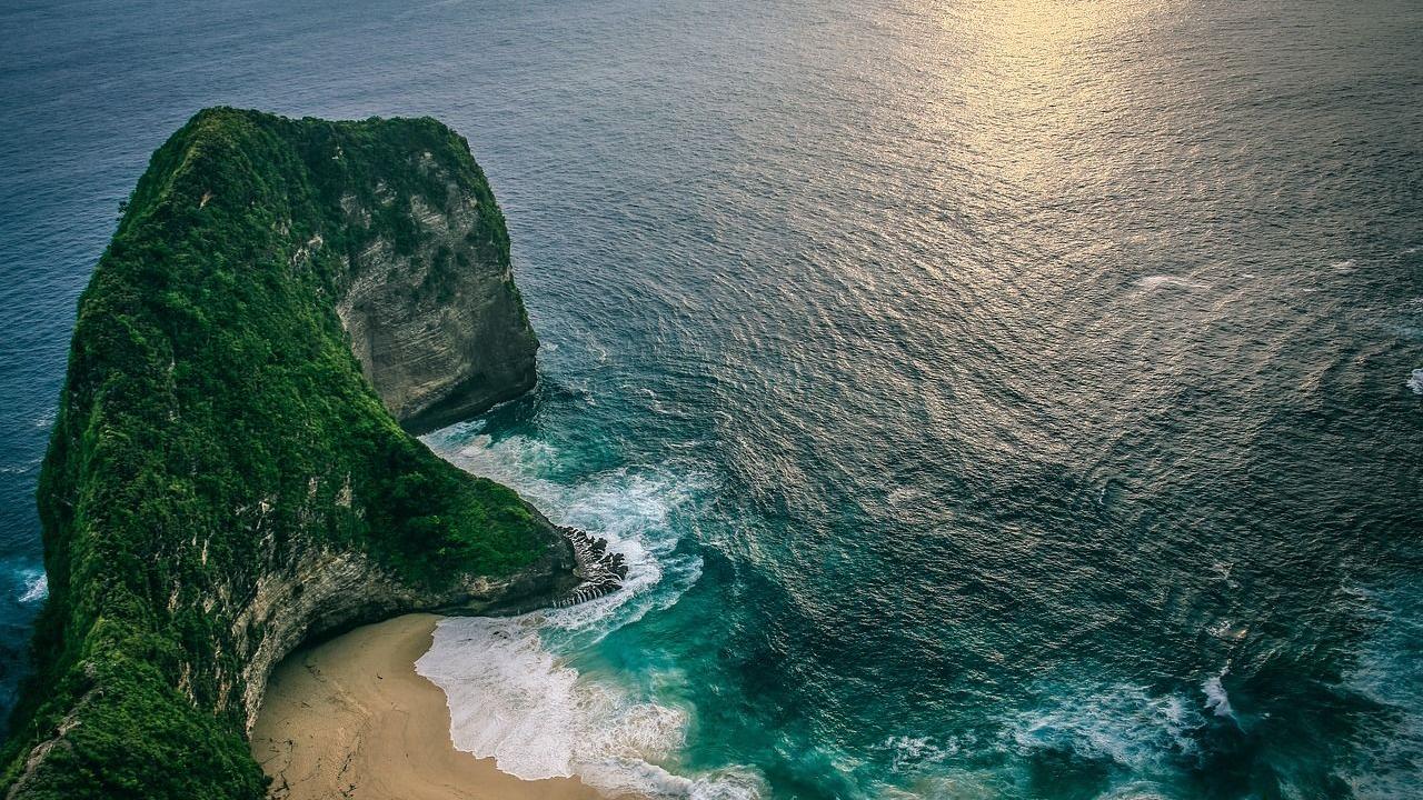 Nach mehreren Vorfällen unmanierlichen Benehmens von Feriengästen auf Bali hat der Inselstaat nun Benimmregeln für Touristen herausgegeben