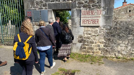 Hersbrucker erleben emotionale Momente im Märtyrerdorf von Oradour