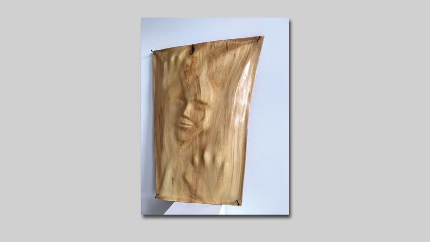 FILIP FECHETE Gefangen (2021) 66 x 50 cm Fräse/Meisel/Schleifen FILIP FECHETE Gefangen (2021) 66 x 50 cm Fräse/Meisel/Schleifen