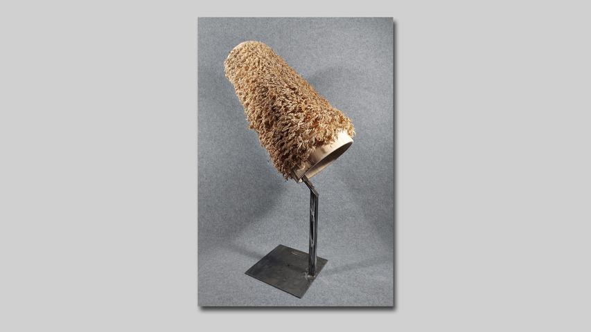 REINHARD NETTER Joschi (2023) 150 x 90 x 50 cm Tanne gedrechselt REINHARD NETTER Joschi (2023) 150 x 90 x 50 cm Tanne gedrechselt