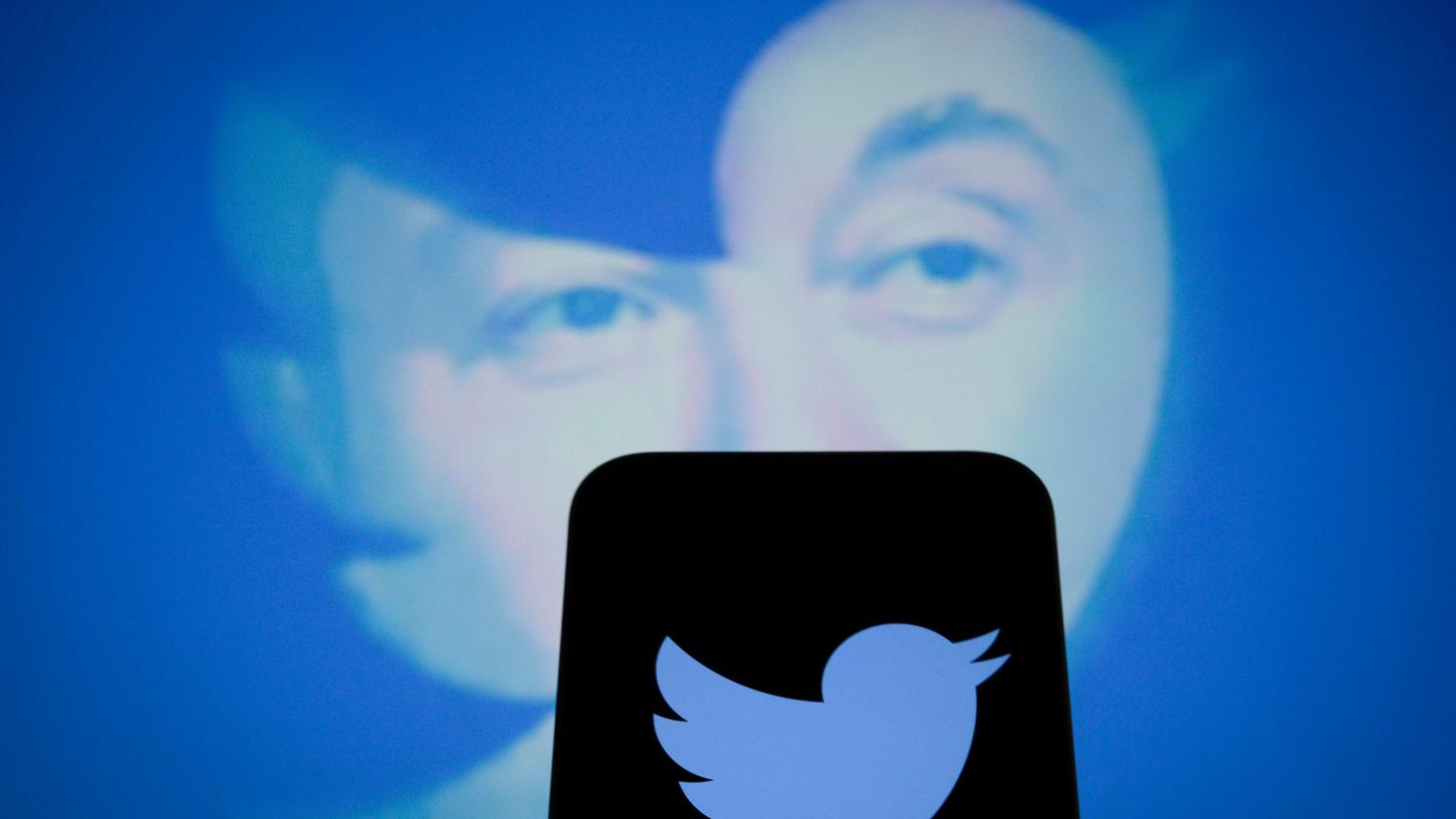 Seitdem Elon Musk Twitter übernommen hat, haben sich antisemitische Posts laut einer Studie des ZDF Magazins Royale verdoppelt. Seitdem Elon Musk Twitter übernommen hat, haben sich antisemitische Posts laut einer Studie des ZDF Magazins Royale verdoppelt.
