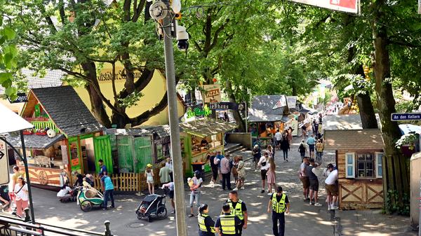 Erstmals Video-Überwachung am Berg, trotzdem sind und jede Menge Securitys unterwegs.