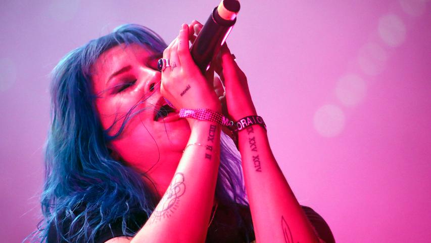 US-Pop-Punk-Rakete Charlotte Sands schickt Vibes von der Orbit-Stage
