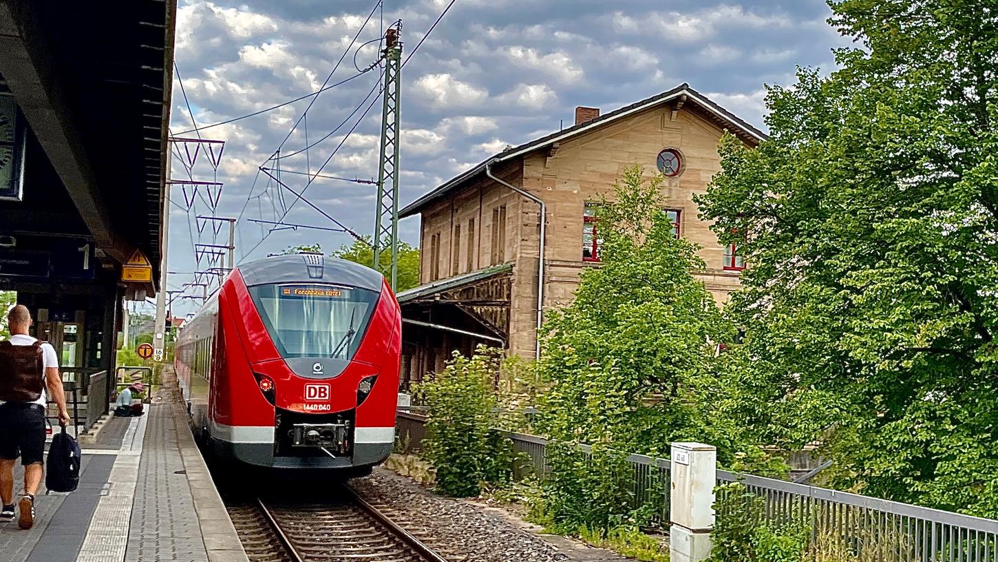 Wegen Bauarbeiten auf der Strecke Nürnberg Hauptbahnhof - Hartmanshof müssen Bahnfahrer ab Montag, 5. Juni, für drei Tage auf den Bus umsteigen.