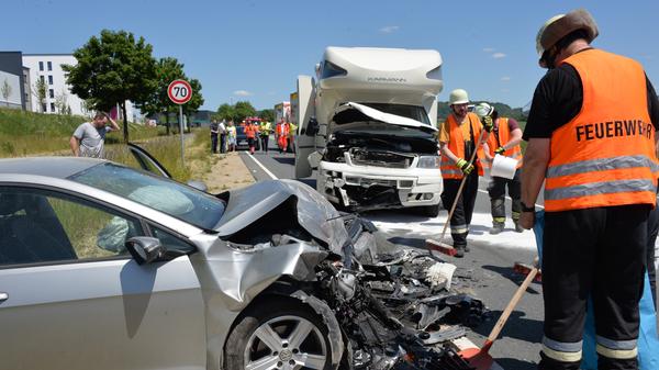 Unfall Autobahnauffahrt Neumarkt und Pilsach Höhe Abzweigung Fuchs.