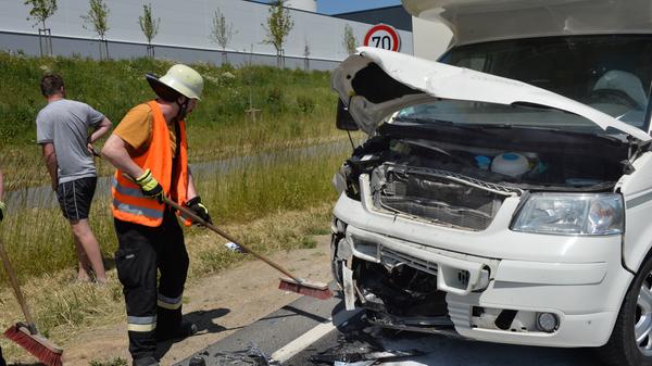Unfall Autobahnauffahrt Neumarkt und Pilsach Höhe Abzweigung Fuchs.