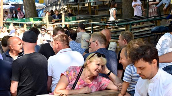 Gespräche und gute Laune: Der Sonntag am zweiten Berg-Wochenende hat dazu eingeladen.