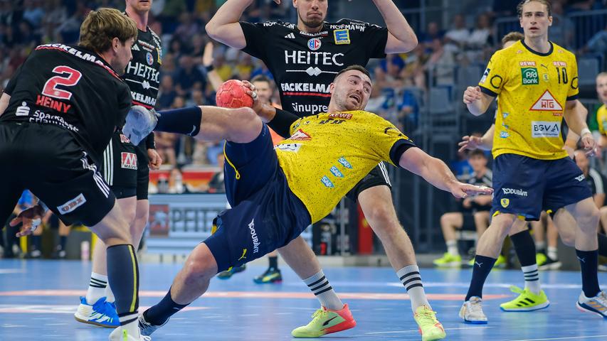 Abreibung im Löwenkäfig: HCE kassiert böse Auswärtsklatsche Abreibung im Löwenkäfig: HCE kassiert böse Auswärtsklatsche