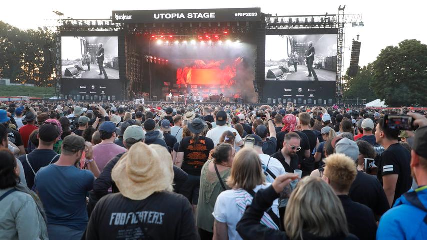 Tausende feiern in der Abenddämmerung: Foo Fighters sorgen für furioses Finale bei Rock im Park