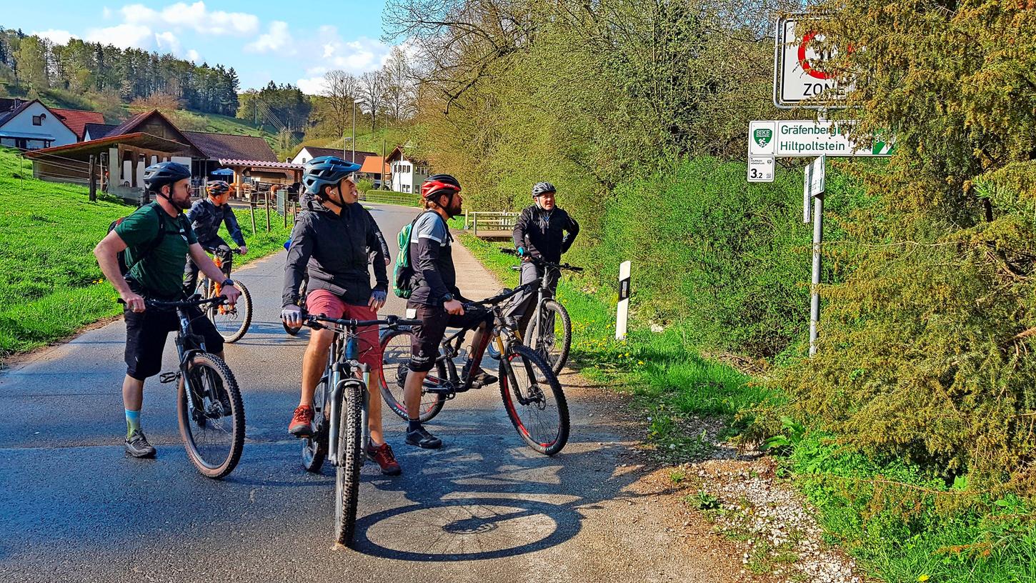 Die Verantwortlichen informierten sich bei einer gemeinsamen Fahrt über die Beschilderung der Touren.