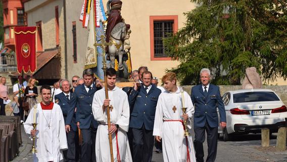 Viele Katholiken folgen Fronleichnamsprozession durch Forchheim
