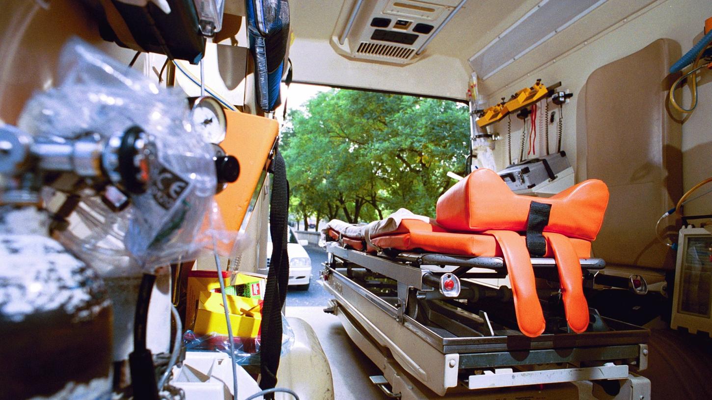 Der Mann kam schwer verletzt ins Krankenhaus. Der Mann kam schwer verletzt ins Krankenhaus.