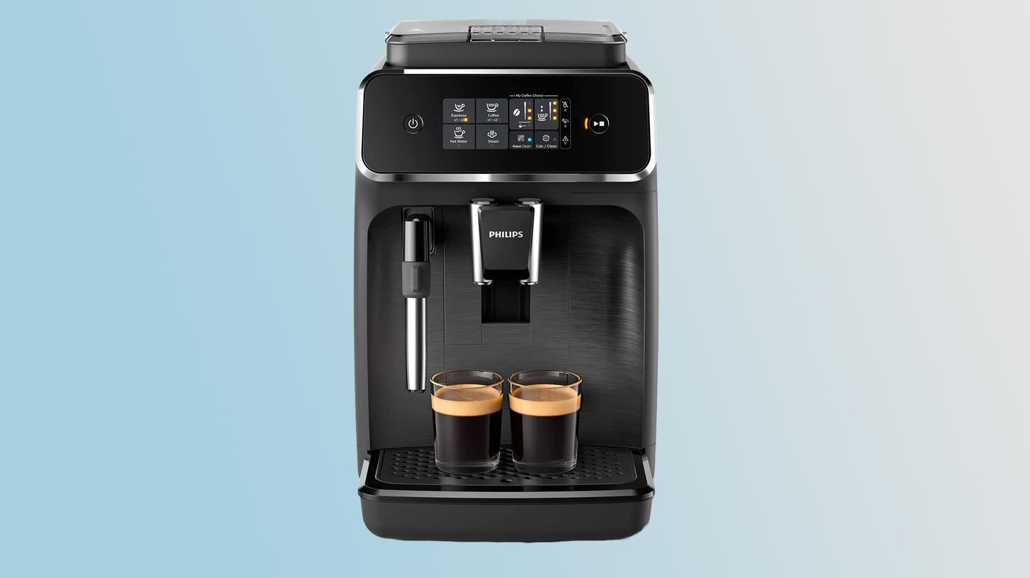 Den beliebten Philips Series 2200 Kaffeevollautomat gibt es derzeit bei Amazon zum Bestpreis.