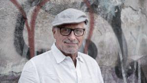 Mit seinem Trio gastiert der Münchener Liedermacher Konstantin Wecker am Sonntag im Bergwaldtheater in Weißenburg. Mit seinem Trio gastiert der Münchener Liedermacher Konstantin Wecker am Sonntag im Bergwaldtheater in Weißenburg.