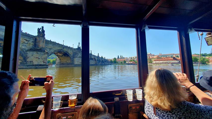 Die Bootstour ab Karlsbrücke auf der Moldau. Die spannende Reisereportage zu dieser Bildergalerie lesen sie hier auf unserem Premiumportal www.nn.de/leben/reisen .