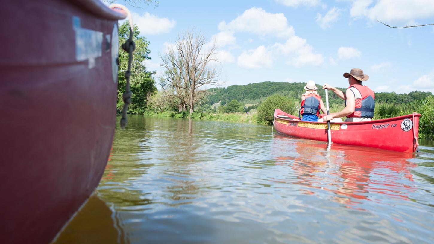 Ein Bild aus normalen Zeiten: Bootwandern auf der Altmühl,hier bei der Hammermühle, ist eine beliebte Freizeitbeschäftigung. Der steht jedoch im Moment der niedrige Wasserstand entgegen. Ein Bild aus normalen Zeiten: Bootwandern auf der Altmühl,hier bei der Hammermühle, ist eine beliebte Freizeitbeschäftigung. Der steht jedoch im Moment der niedrige Wasserstand entgegen.