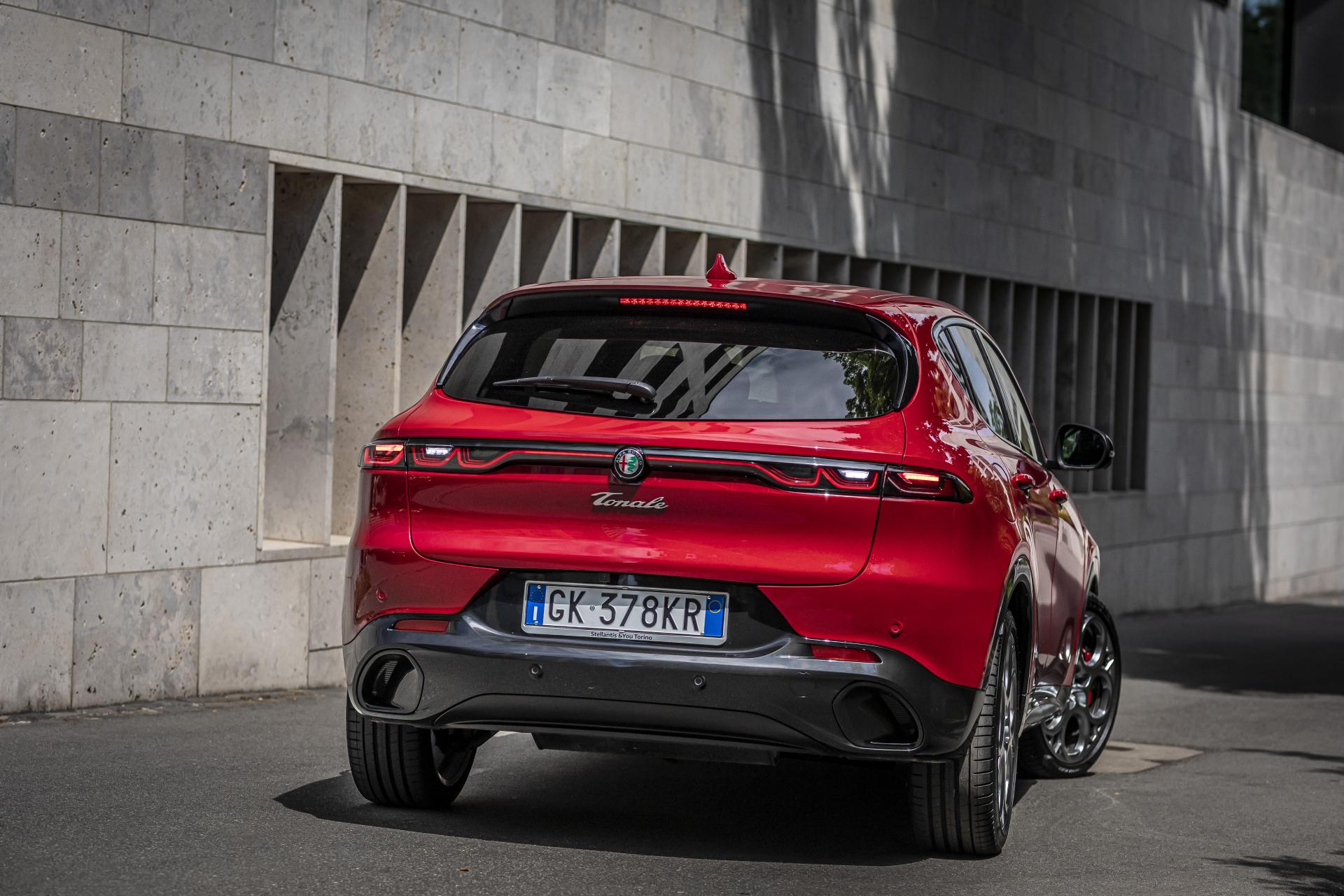 Das Heck ist schön knackig geraten.