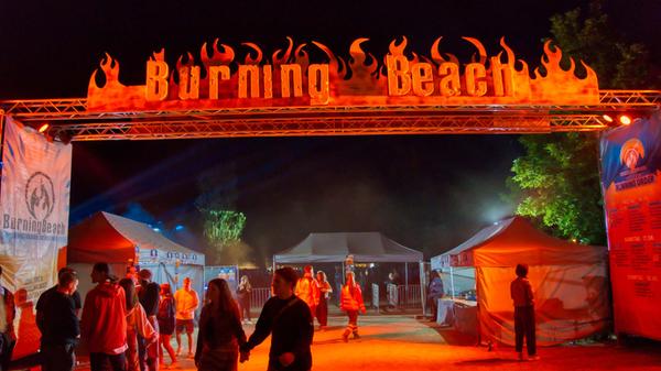 Der brave Brombachsee verwandelte sich einmal mehr in ein buntes Wunderland für eines der größten Elektro-Festivals Bayerns.