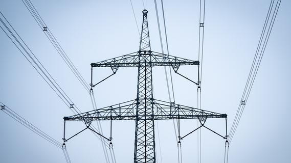 Blackout in Sengenthal: Sturm "Zoltan" weht Baum auf Stromleitung