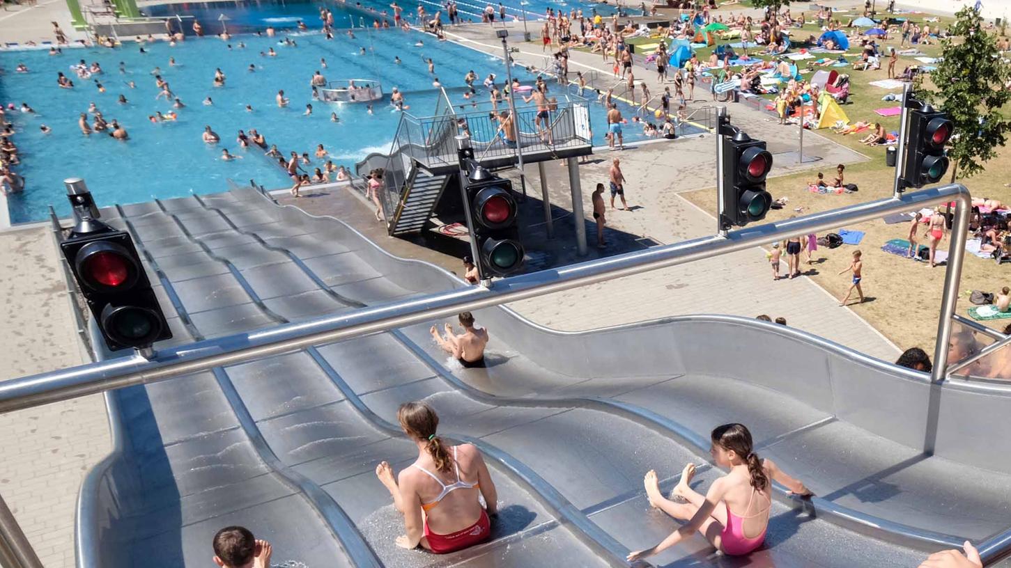 Ampel an Rutsche kaputt, Polizei spät informiert: Westbad äußert sich ...