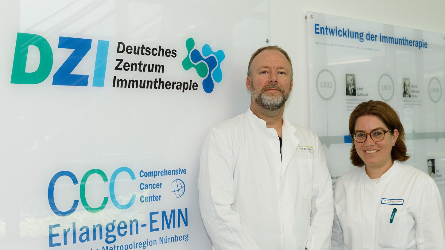 Forschen gemeinsam an der Hautklinik des Uniklinikums Erlangen: Prof. Dr. Caroline Bosch-Voskens und Prof. Dr. Niels Schaft (v. re.).