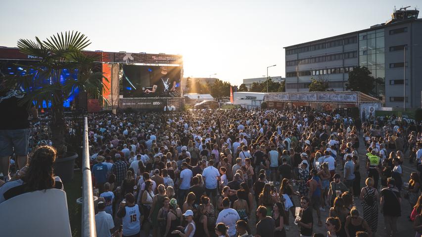 Rund 9.200 Besucher feierten im vergangenen Jahr beim Garlic Land Festival am Airport Nürnberg.