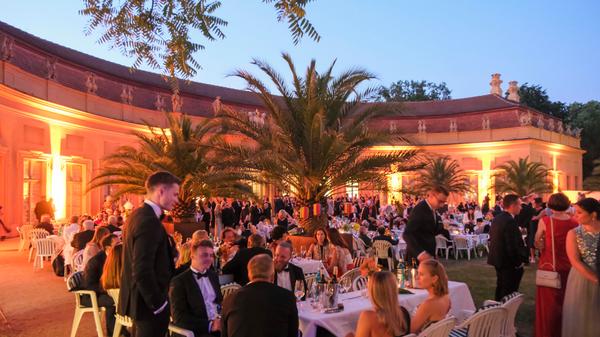 Stimmungsvolle Momente vor der Orangerie.