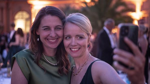 ... oder das Freundinnen-Selfie....