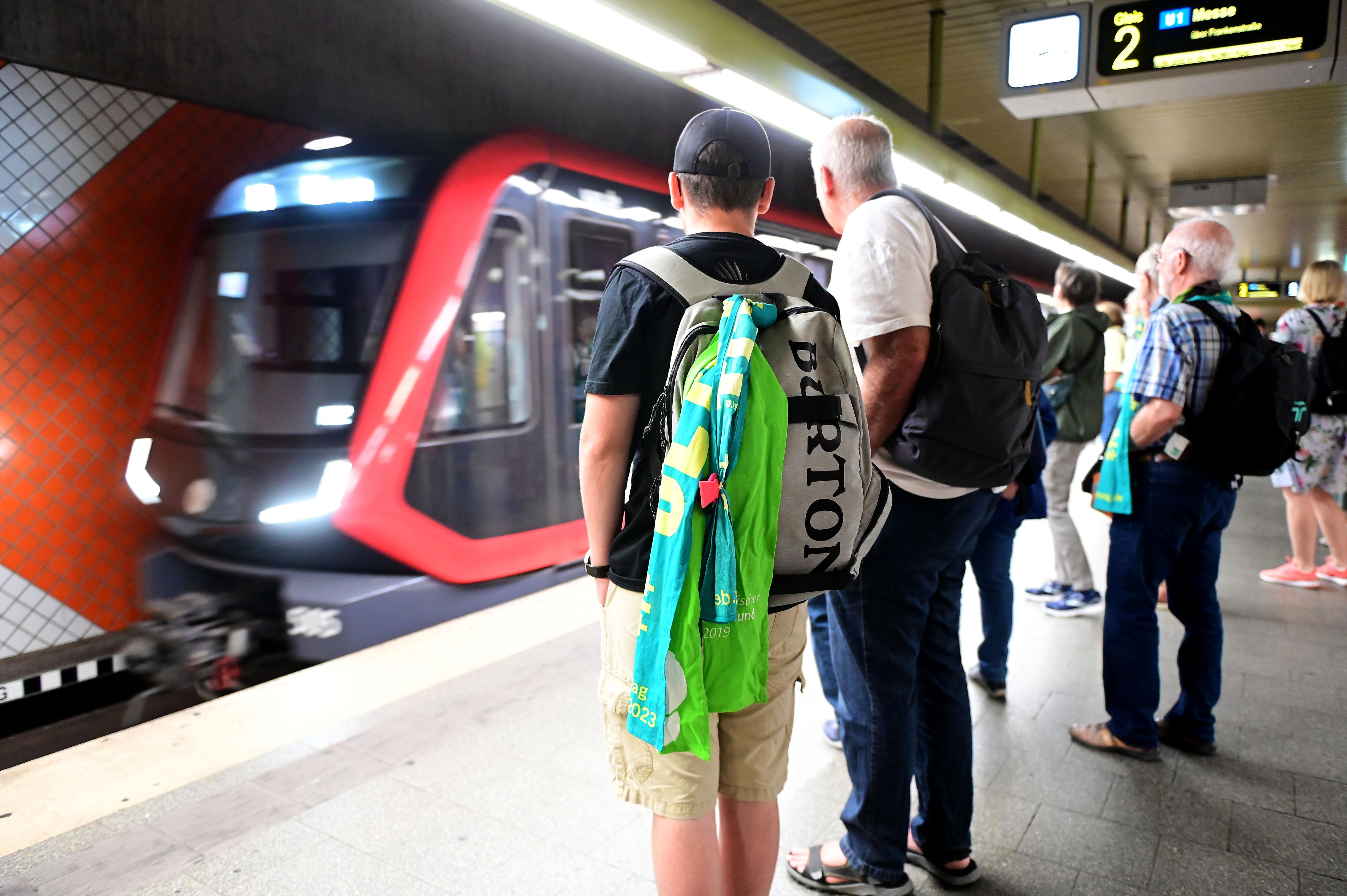Umsteigen notwendig: Nürnberger U-Bahnlinie 1 fährt nicht durchgängig