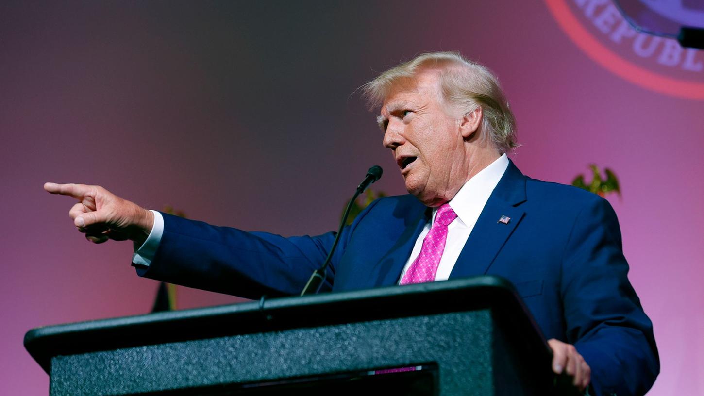 Ex-Präsident Donald Trump bei einer Veranstaltung der republikanischen Partei im US-Bundesstaat Michigan.