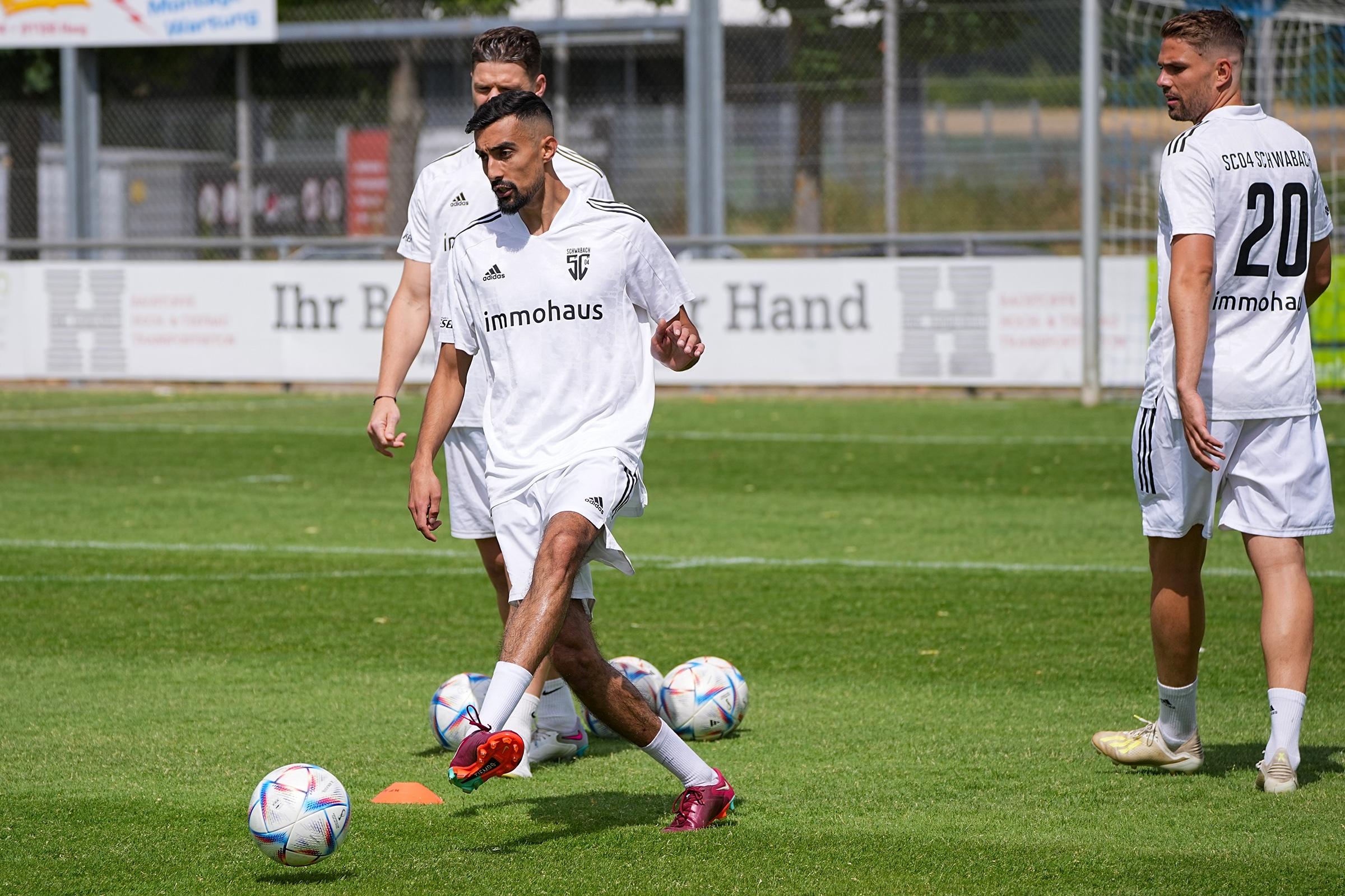 Mannschaftsvorstellung beim SC 04 Schwabach für Landesliga-Saison 2023/24