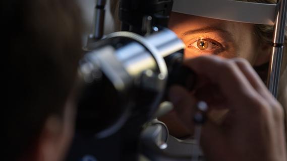 Augenerkrankungen: Experten geben am Telefon Tipps
