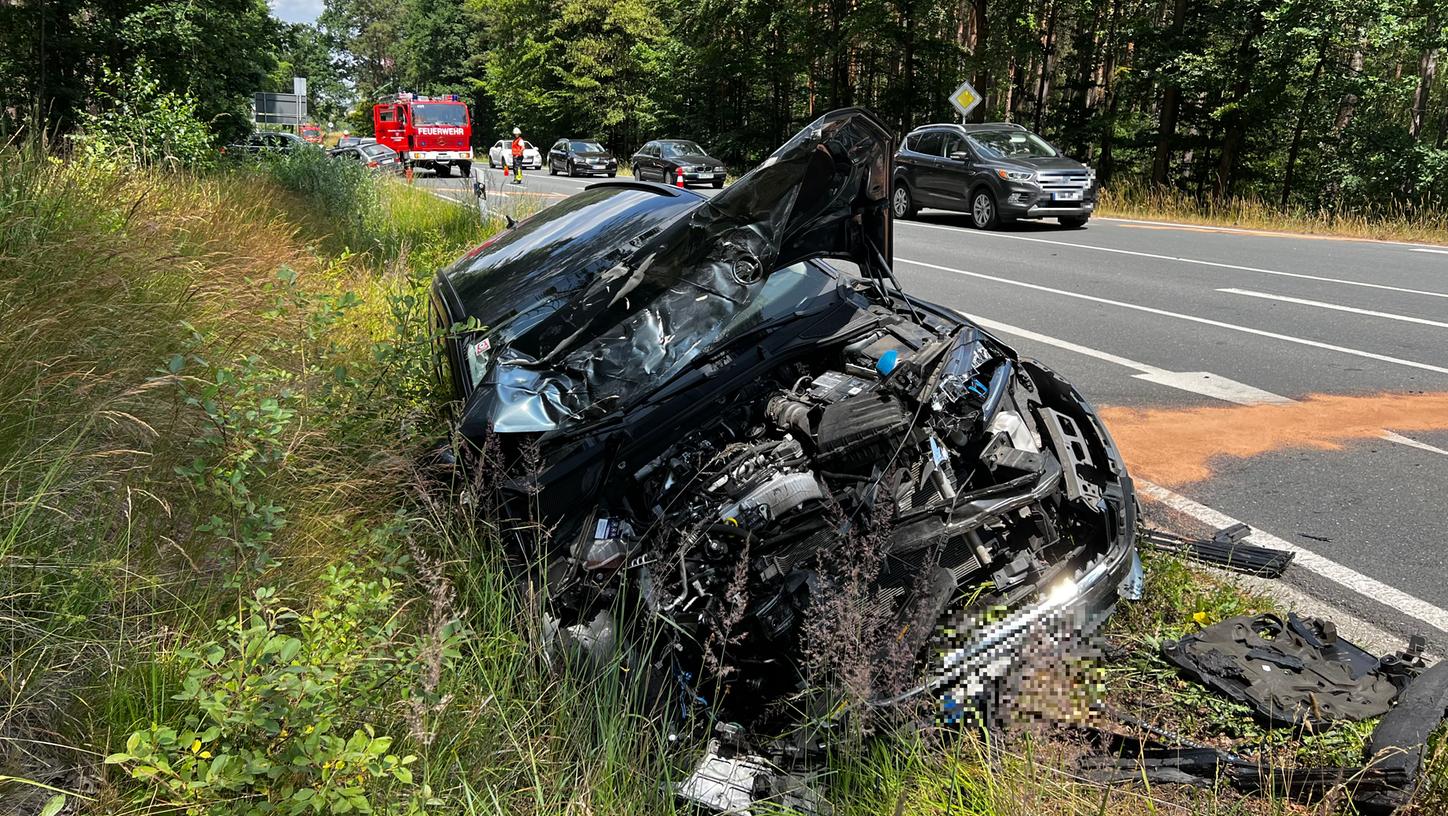 Heftiger Unfall bei Pommersfelden: Zwei Frauen schwer verletzt - Autos ...