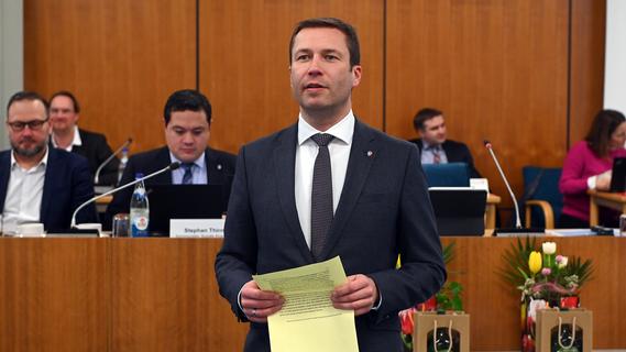 "Große Überraschung": Matthias Dießl tritt als Fürther Landrat ab