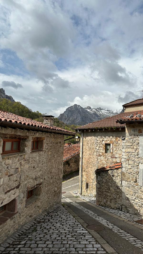Sotres (1050 m) ist das höchstgelene Dorf Asturiens.