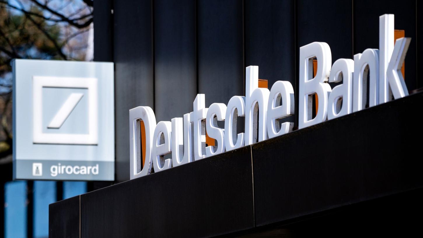 Eine Filiale der Deutschen Bank. Das Filialsterben der Banken in Deutschland geht weiter.