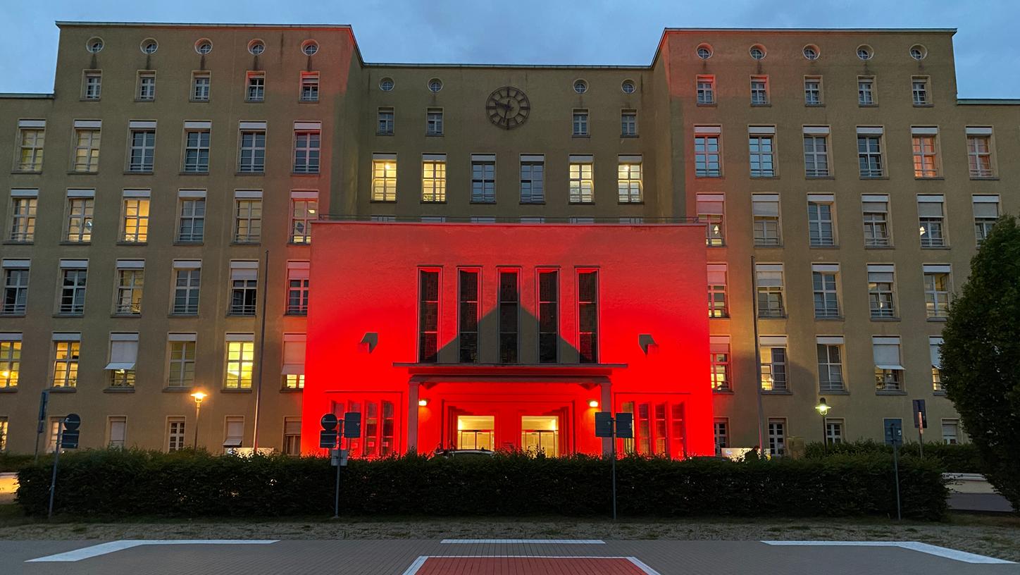 Krisenmanagement nach dem Stromausfall im Klinikum Fürth. Krisenmanagement nach dem Stromausfall im Klinikum Fürth.