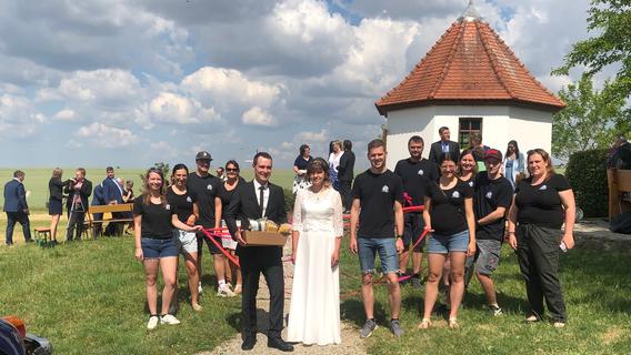 Holger Oberhauser und Katharina Hummel aus Sammenheim heirateten an besonderem Ort