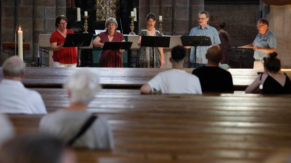 Ein kühler Ort der Ruhe und der Musik. In der Sebalduskirche probte am Nachmittag das Quintett Wunderbar für seinen Auftritt beim Dekanatsgottesdienst.