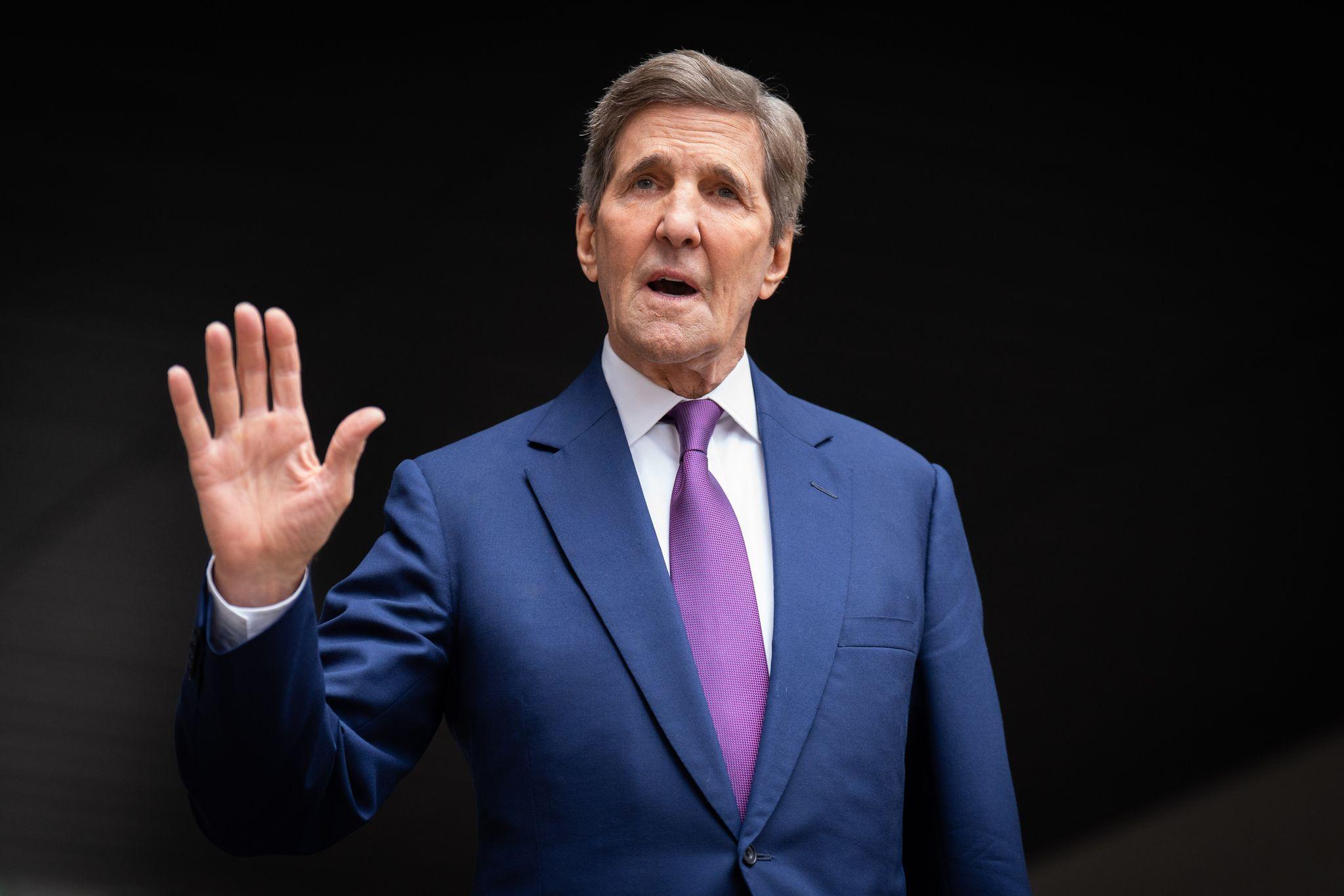 US-Klimabeauftragter John Kerry Beginnt Besuch In China | Nordbayern