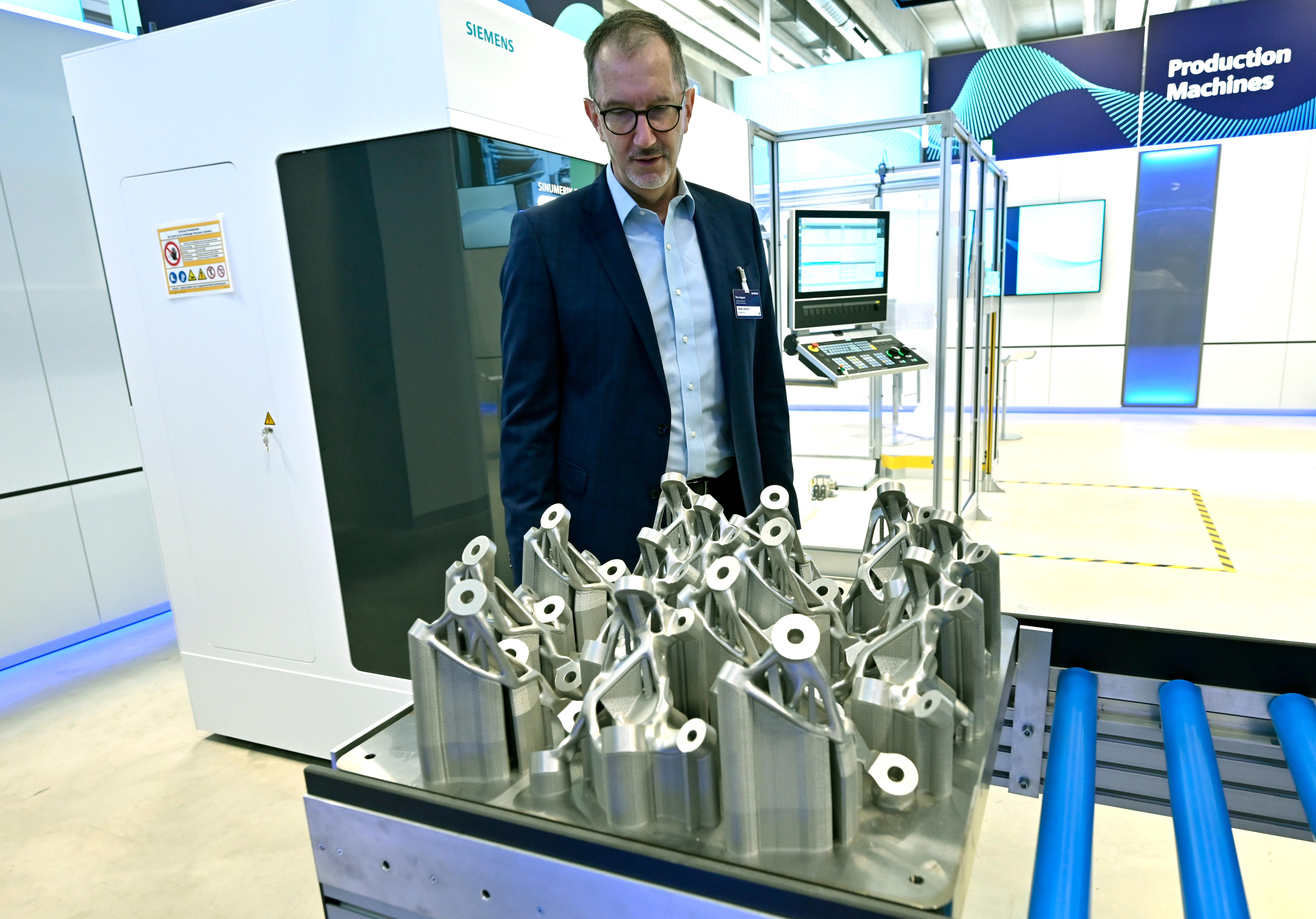 Im Gerätewerk testet und entwickelt Siemens in Erlangen wegweisende Technologien für Kunden aus aller Welt.