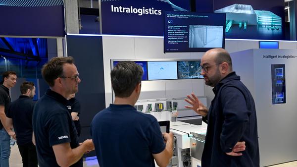 Im Gerätewerk testet und entwickelt Siemens in Erlangen wegweisende Technologien für Kunden aus aller Welt.