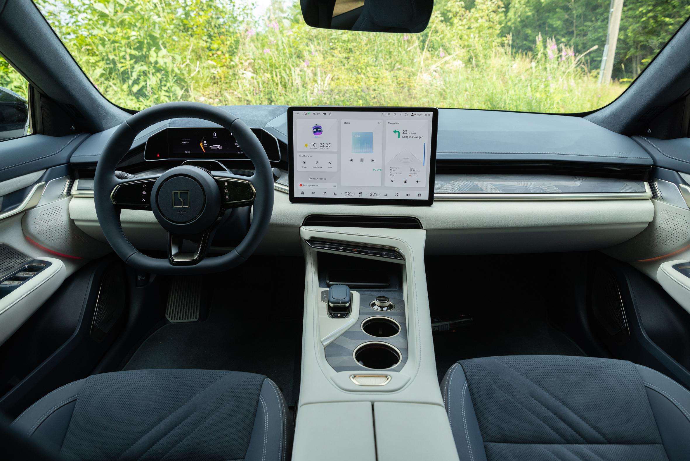 Der Innenraum demonstriert eindrucksvoll, auf welch hohem Qualitätslevel die Chinesen inzwischen angelangt sind.