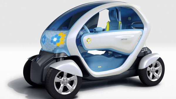 Vorläufer war die Studie Twizy Z.E. Concept, die im September 2009 auf der Frankfurter IAA vorgestellt wurde.