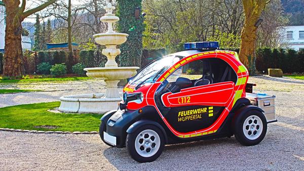 In der Heckbox sind unter anderem Löschspray, Gasmessgerät, tragbare Funkgeräte, Knickkopflampe, Sprühkreide und Geräte zum Öffnen von Türen untergebracht.